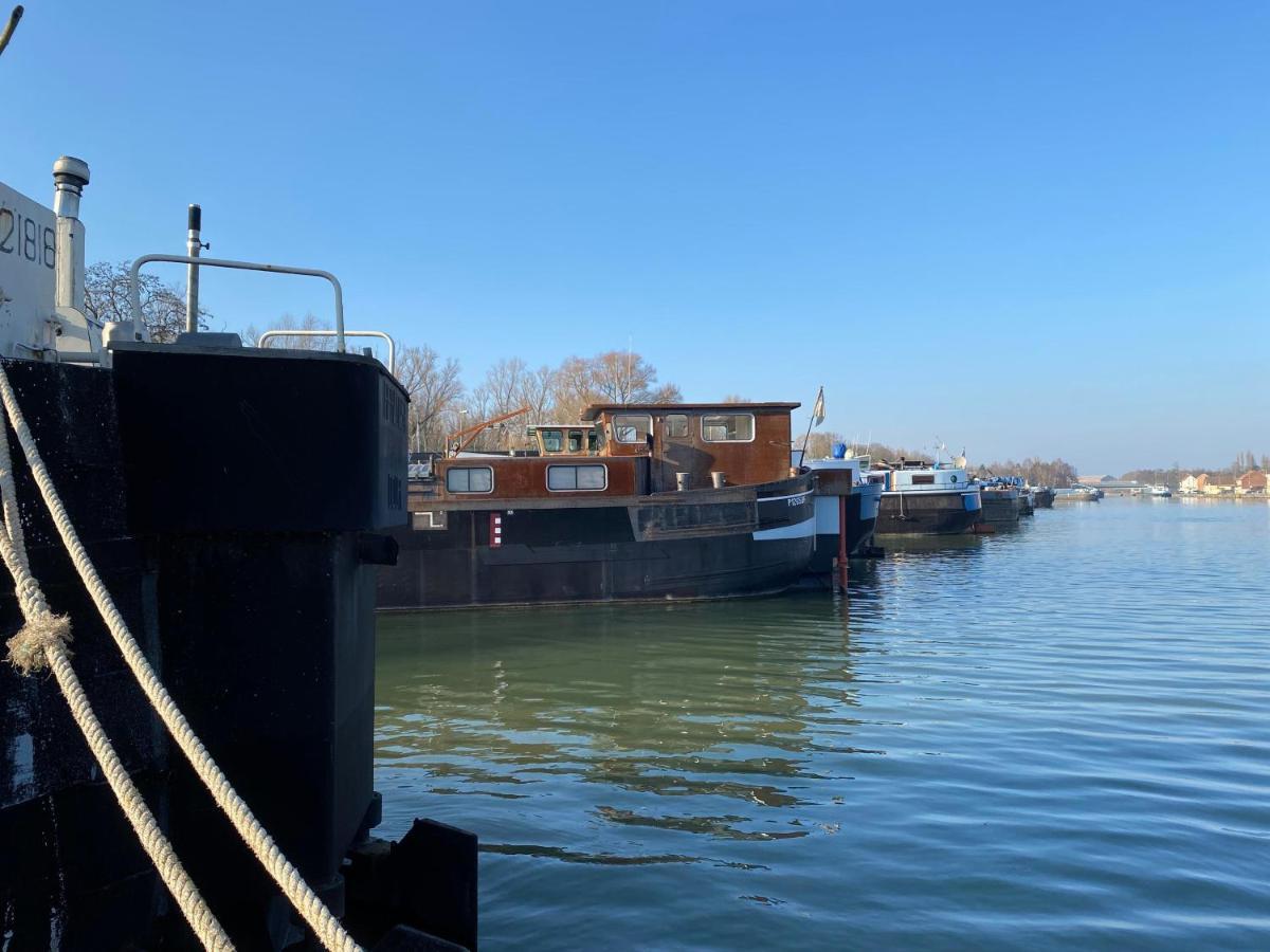 Appartement marinier dans Péniche Louise Michel Douai Esterno foto