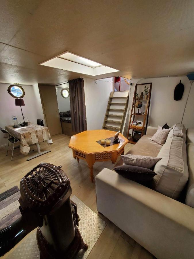Appartement marinier dans Péniche Louise Michel Douai Esterno foto