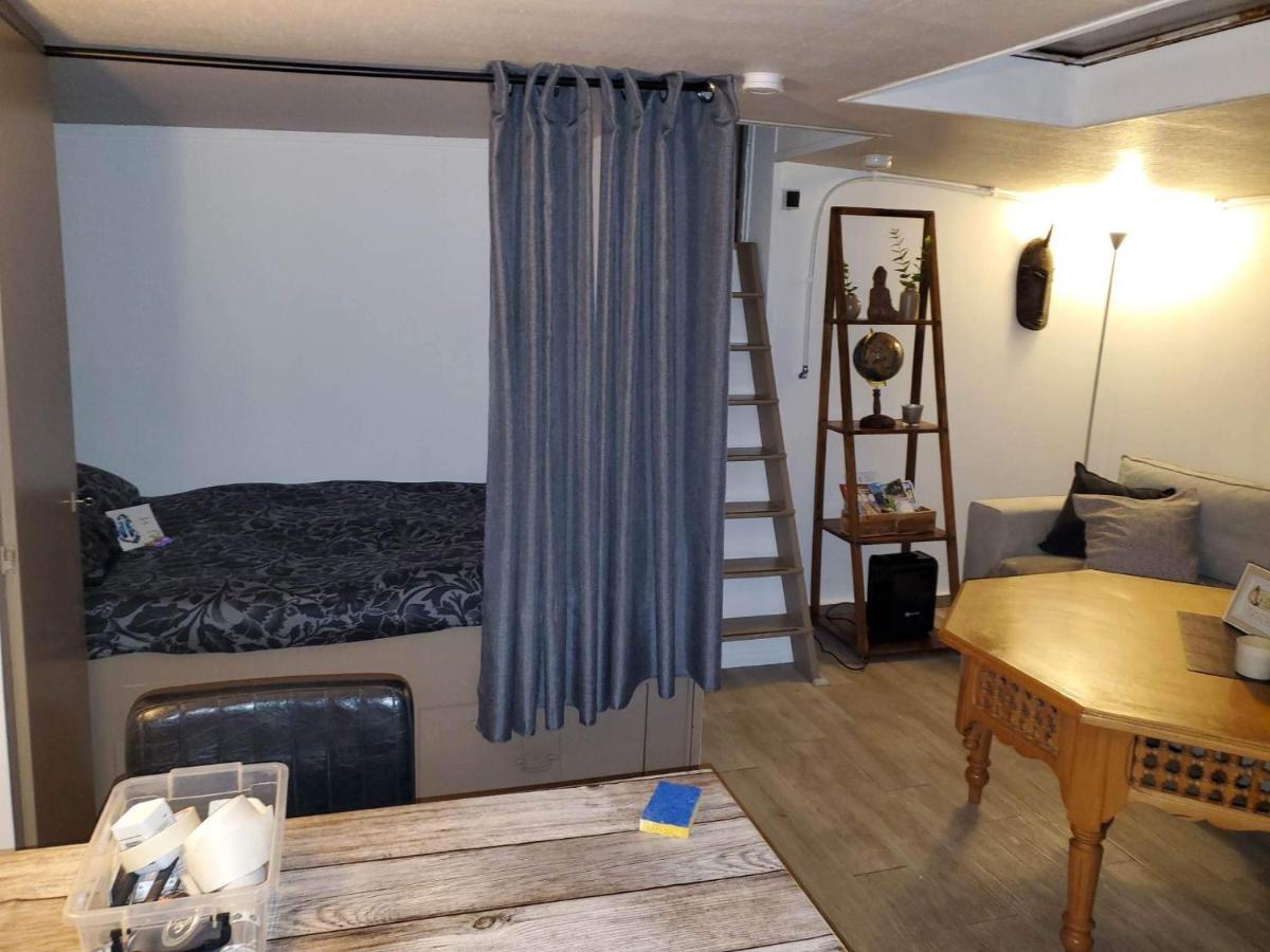 Appartement marinier dans Péniche Louise Michel Douai Esterno foto
