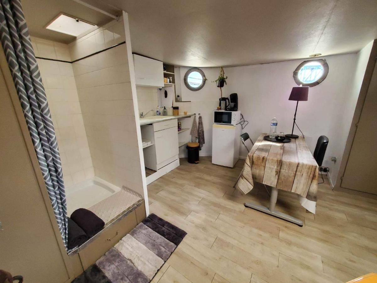 Appartement marinier dans Péniche Louise Michel Douai Esterno foto