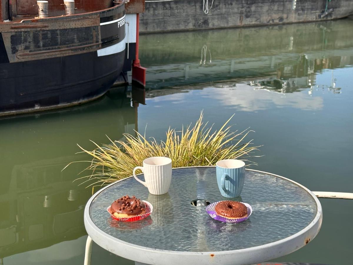 Appartement marinier dans Péniche Louise Michel Douai Esterno foto