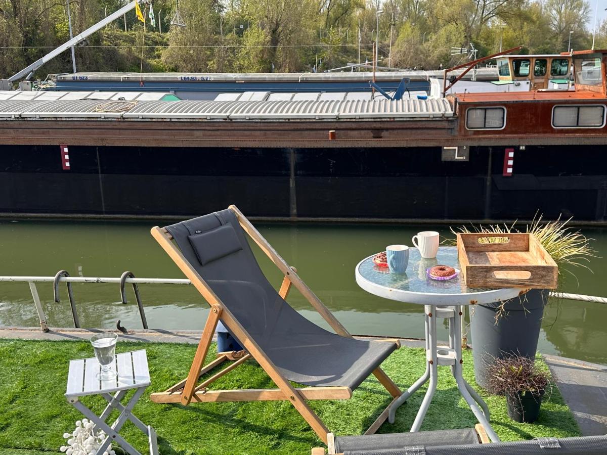 Appartement marinier dans Péniche Louise Michel Douai Esterno foto